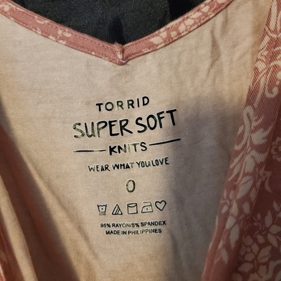 Torrid super soft tank size 0 - Picture 3 of 6